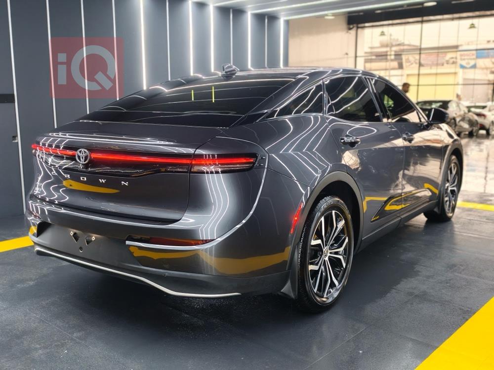 تويوتا كراون